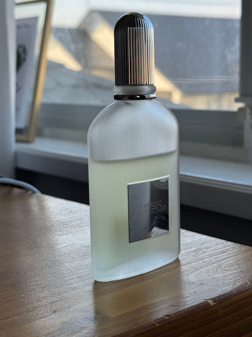 香水(男性用) TOM FORD GREY VETIVER 50ml