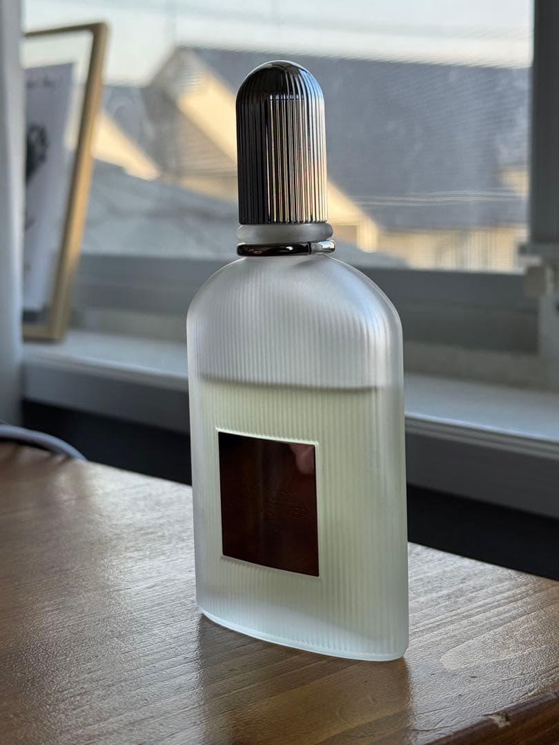 香水(男性用) TOM FORD GREY VETIVER 50ml