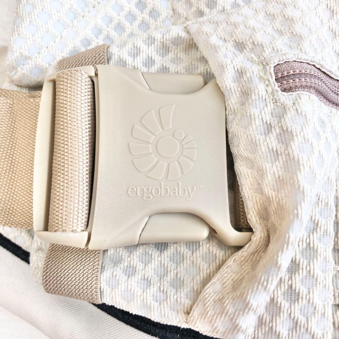 ラス1【新品】エルゴベビー オムニデラックス ナチュラルベージュ 抱っこ紐