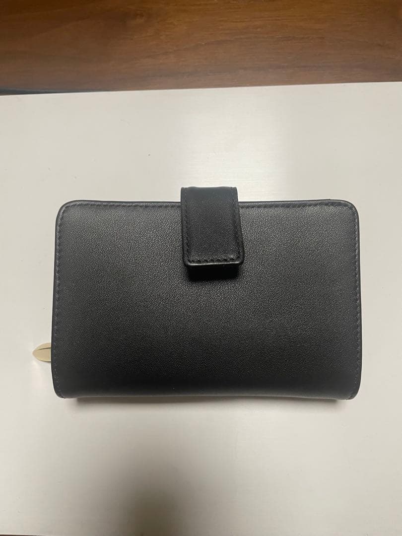 MARY QUANTビックディジーパッチLウオレット 二つ折り財布