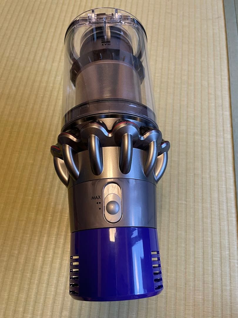寛人　dyson 掃除機　ダイソン　sv12 美品動作品　フィルター新品