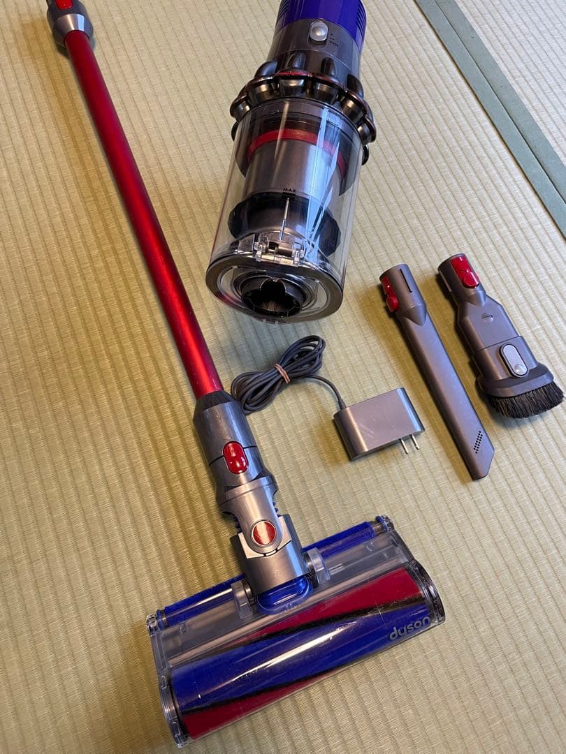 寛人　dyson 掃除機　ダイソン　sv12 美品動作品　フィルター新品