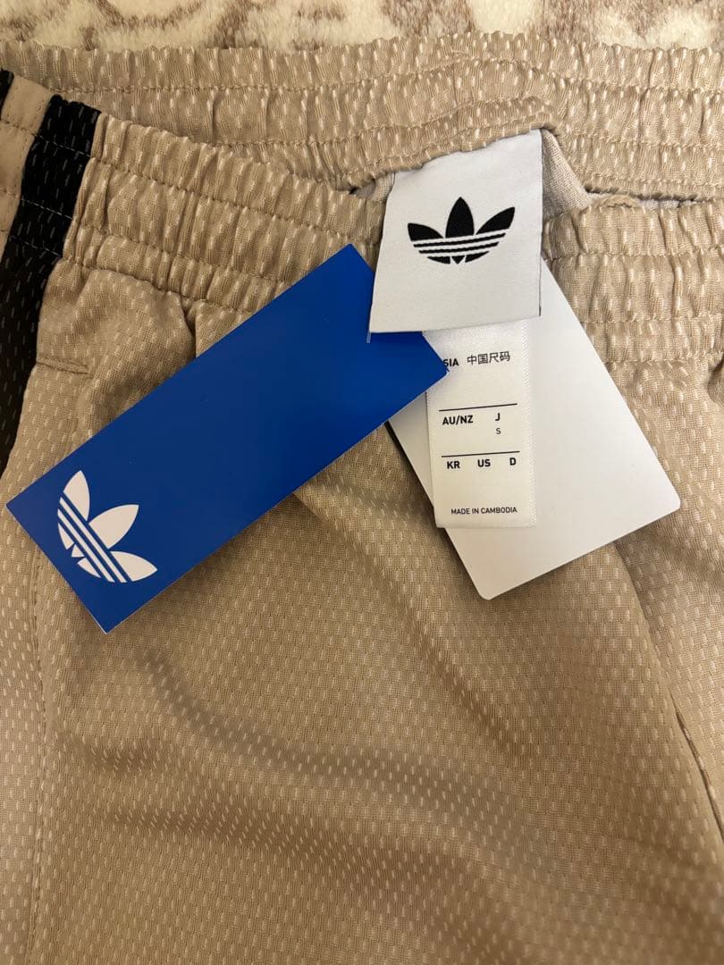藤井風　adidasメッシュ トラックパンツ / Sサイズ　&ドアノブタグ