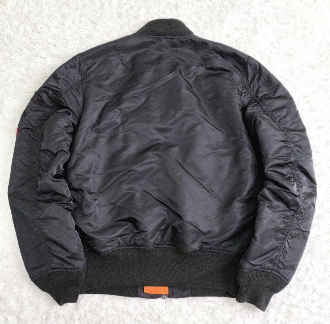 ALPHA INDUSTRIES MA-1 ブラックジャケット