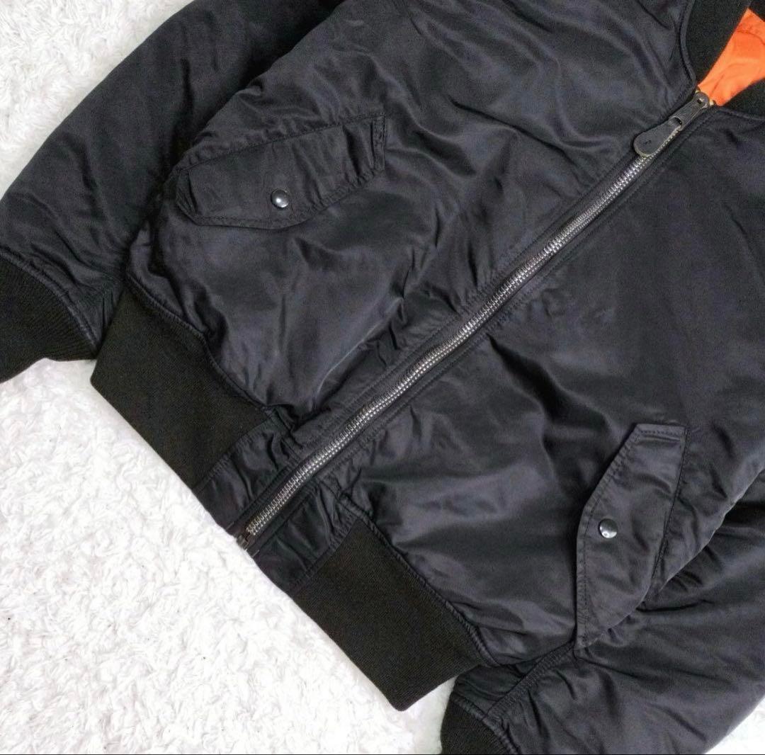 ALPHA INDUSTRIES MA-1 ブラックジャケット