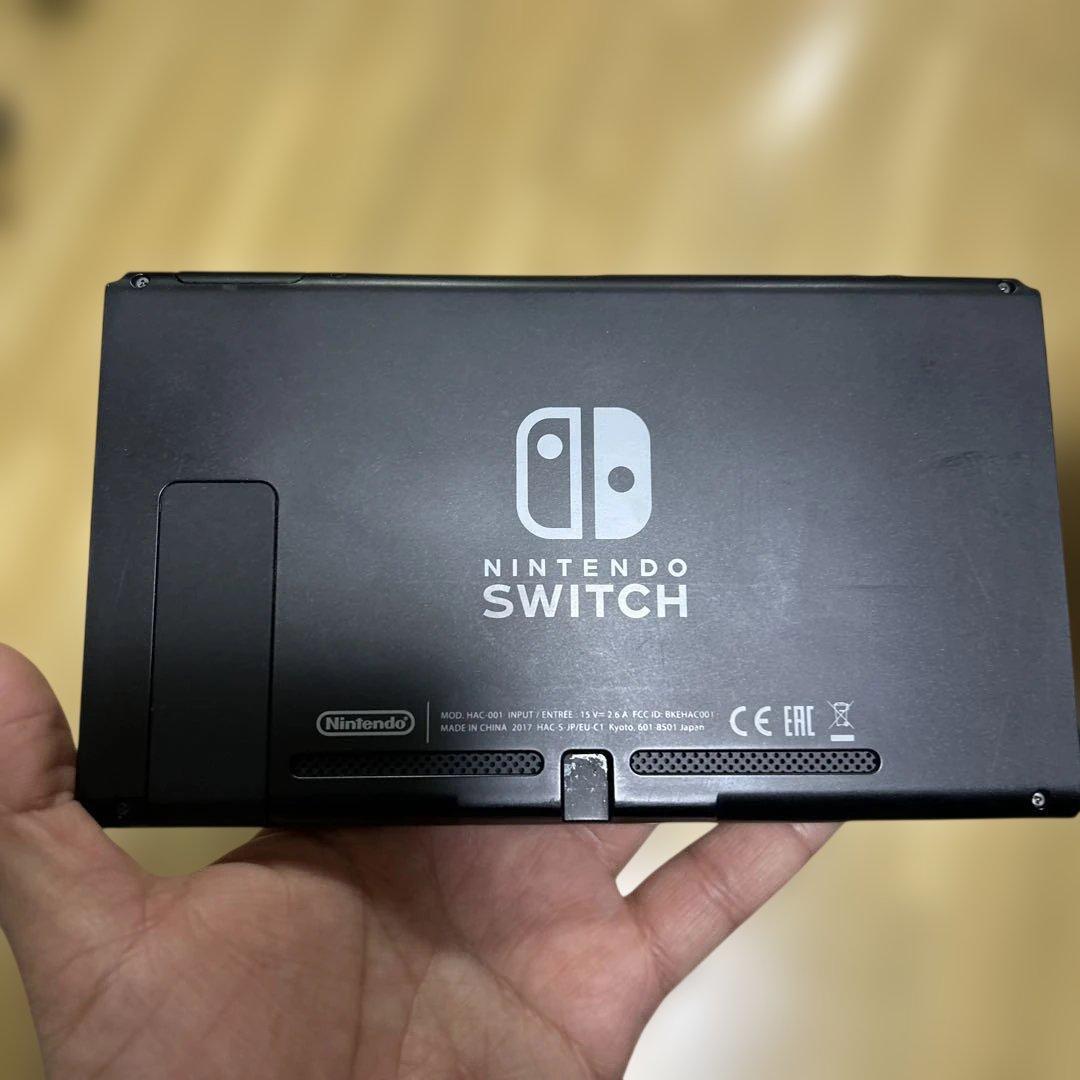 任天堂Switch 本体セット　Switchカバー付