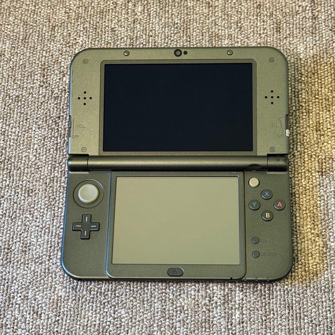 Newニンテンドー3DS LL メタリックブラック