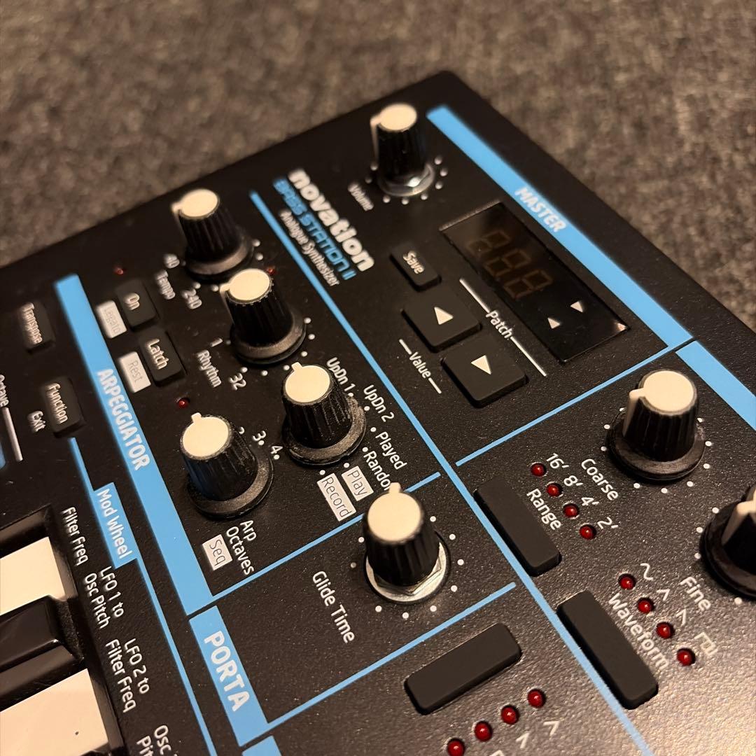 Novation Bass Station II【自宅使用のみ／非喫煙】