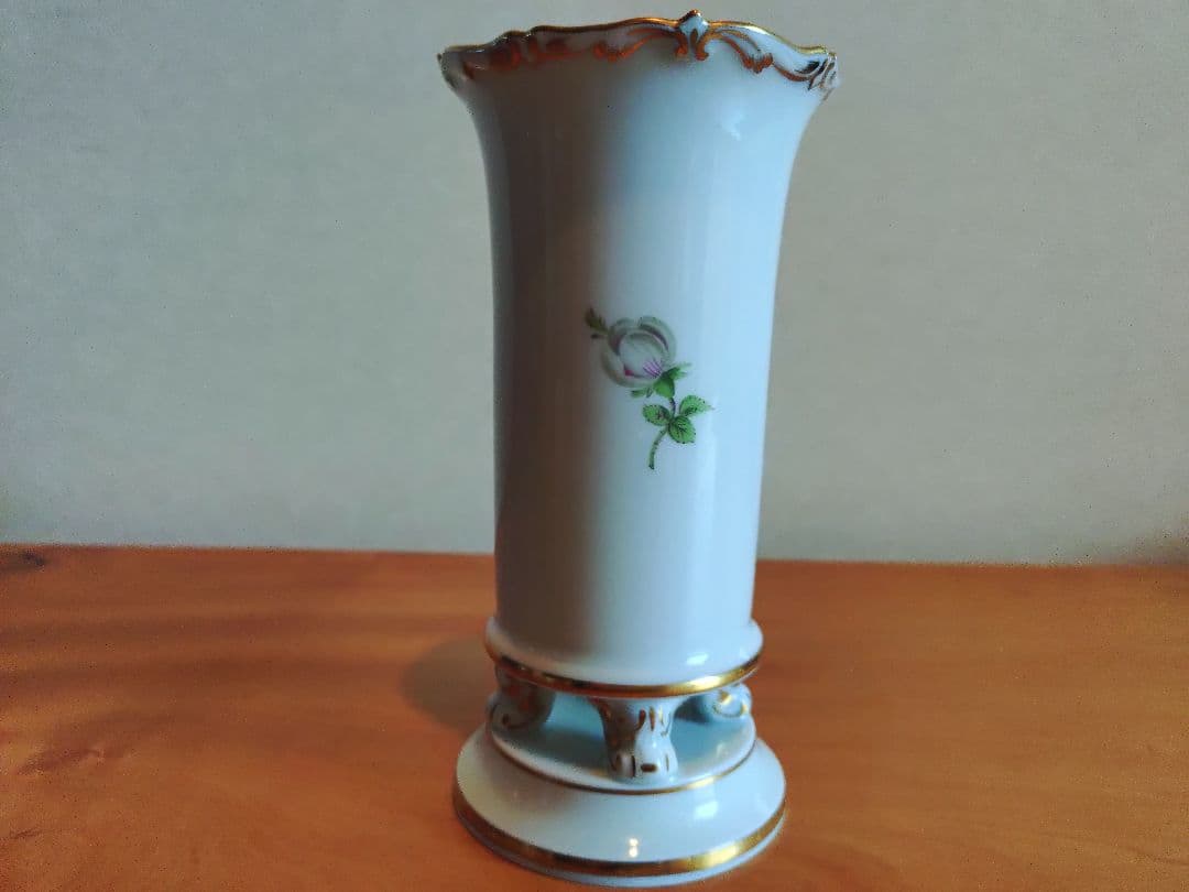 【希少】【マイセン】ホワイトローズ 金彩フラワーベース（花瓶）（日本未輸入品）