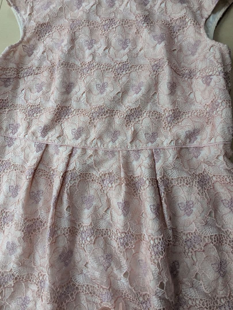 ローズティアラオーガンジーフラワー刺繍ワンピース