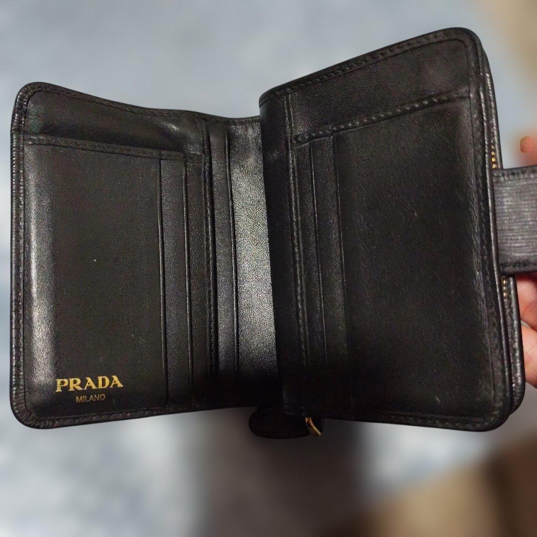 R*I様 PRADA 二つ折り財布 レザー