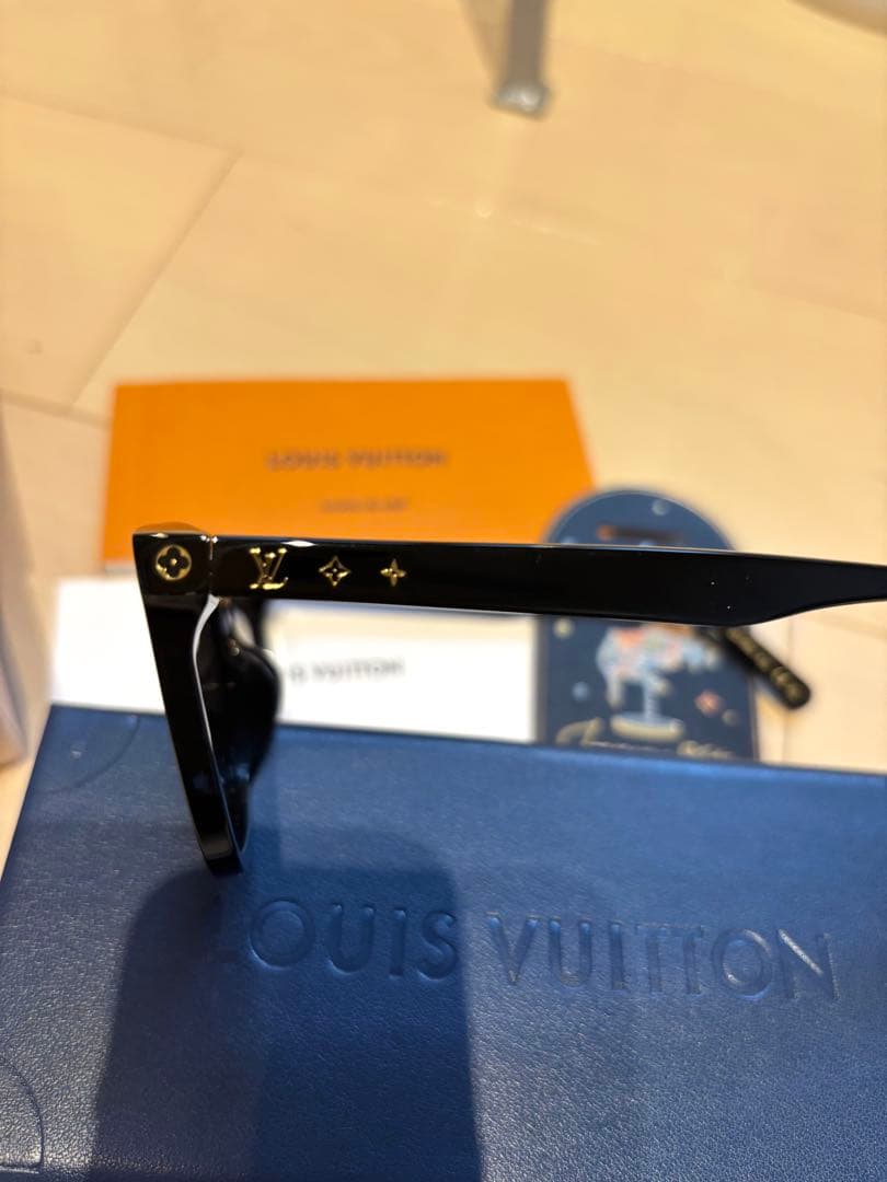 新品LOUIS VUITTON 黒色サングラス・マイ モノグラム レクタングル
