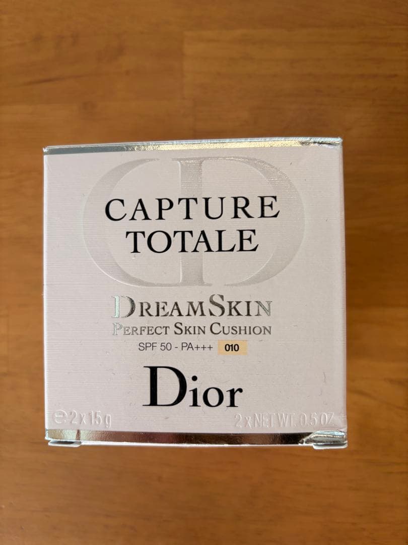 ファンデーション Dior Capture Totale DreamSkin 010