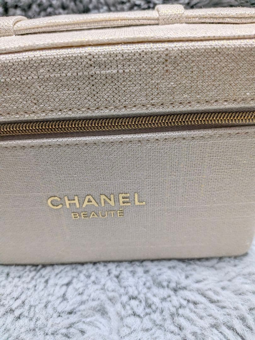 ま*ん様 未使用CHANEL シャネル ボーテ バニティポーチ コスメポーチ ノ