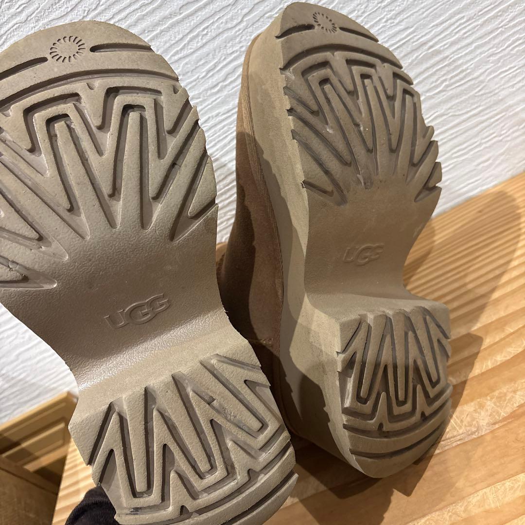 UGG アグ　厚底プラットフォーム　ムートンブーツ