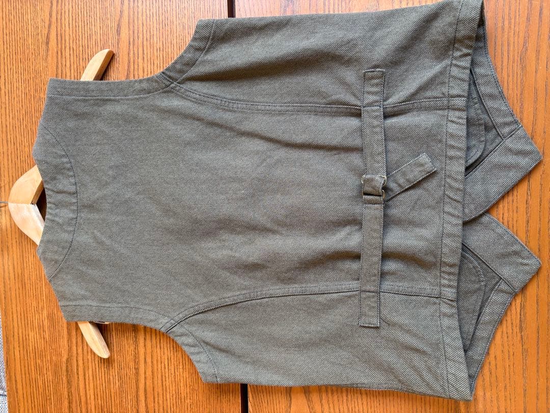 JAPAN BLUE JEANS オリーブグリーン ベスト