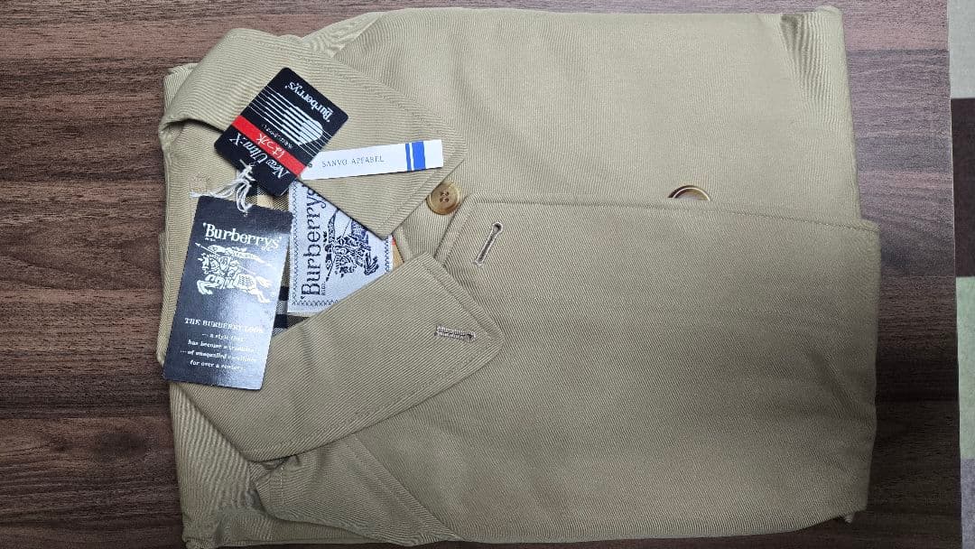 Burberry ベージュ ステンカラーコート タグ付未使用　11ar