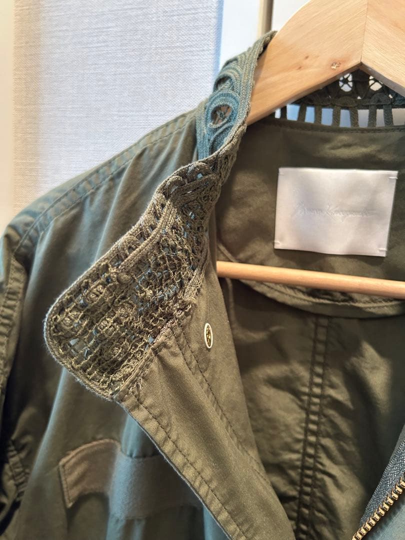 マメ　Cording Embroidered Military Coat