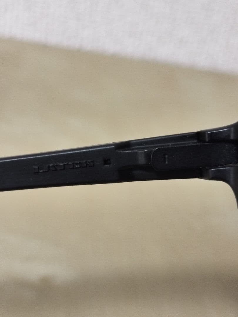 状態良好 レンズ新品 LATCH OAKLEY