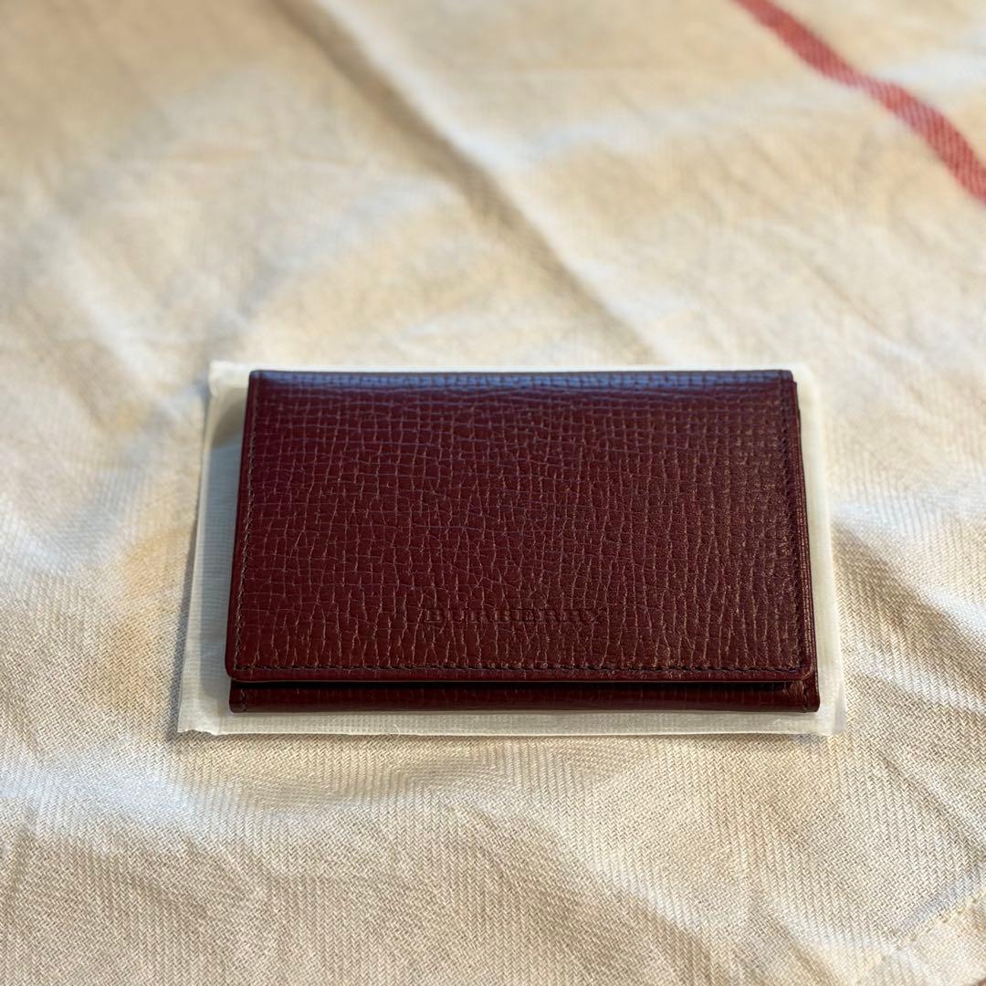 【新品・未使用】Burberry名刺入れ（牛革・国産）