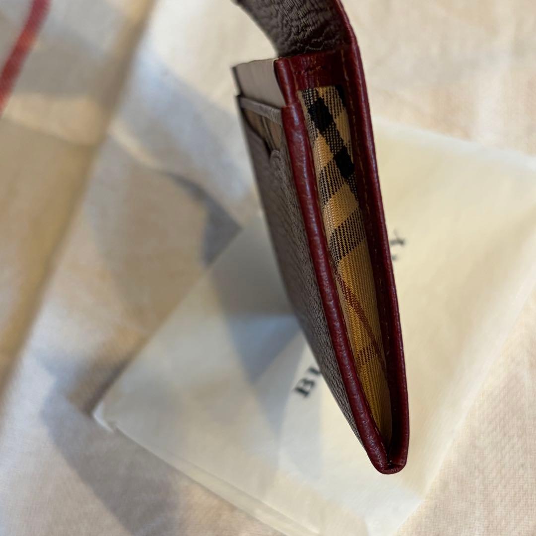 【新品・未使用】Burberry名刺入れ（牛革・国産）