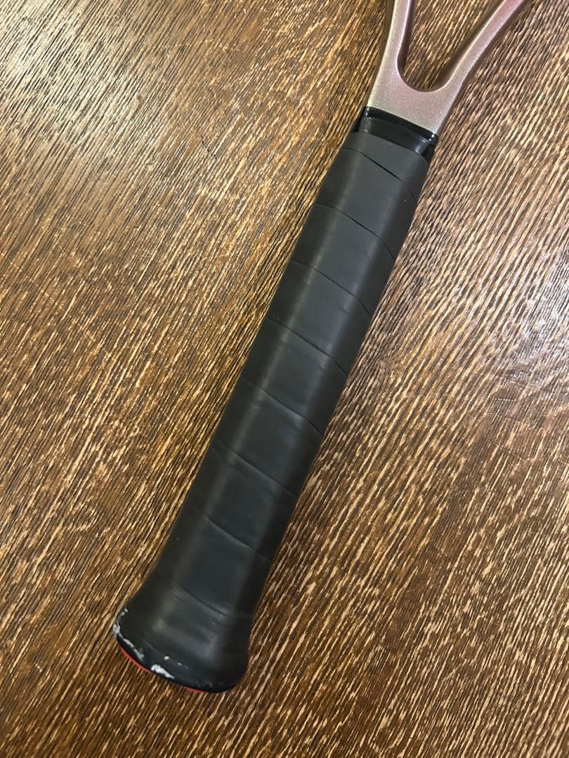 Wilson Blade V8 98 16×19 305g G2