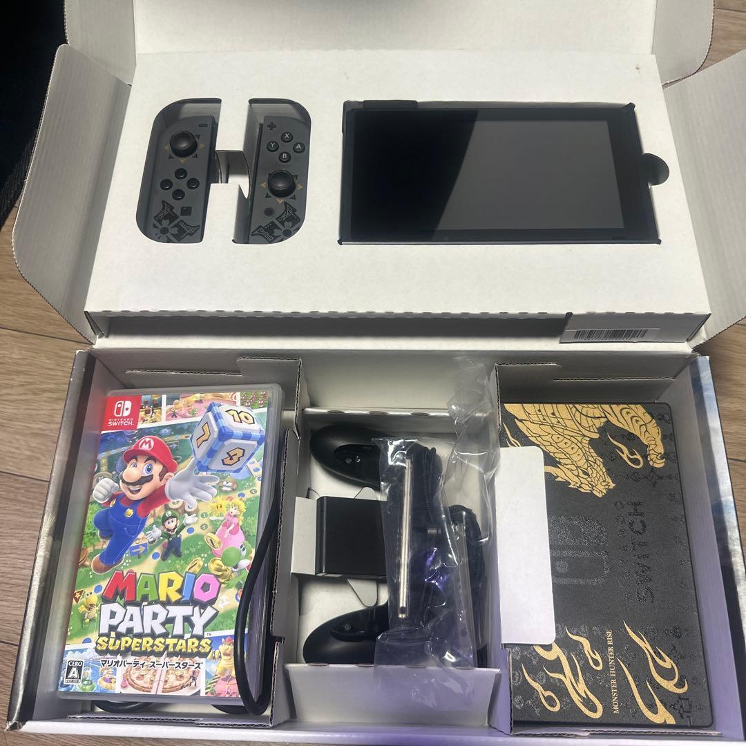 Nintendo Switch モンスターハンターライズ版本体とマリオーパーティ