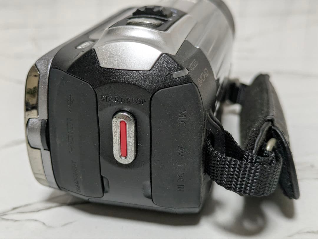 Canon　iVIS HF R10