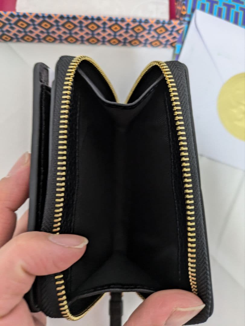 Tory Burch ブラック 二つ折り財布