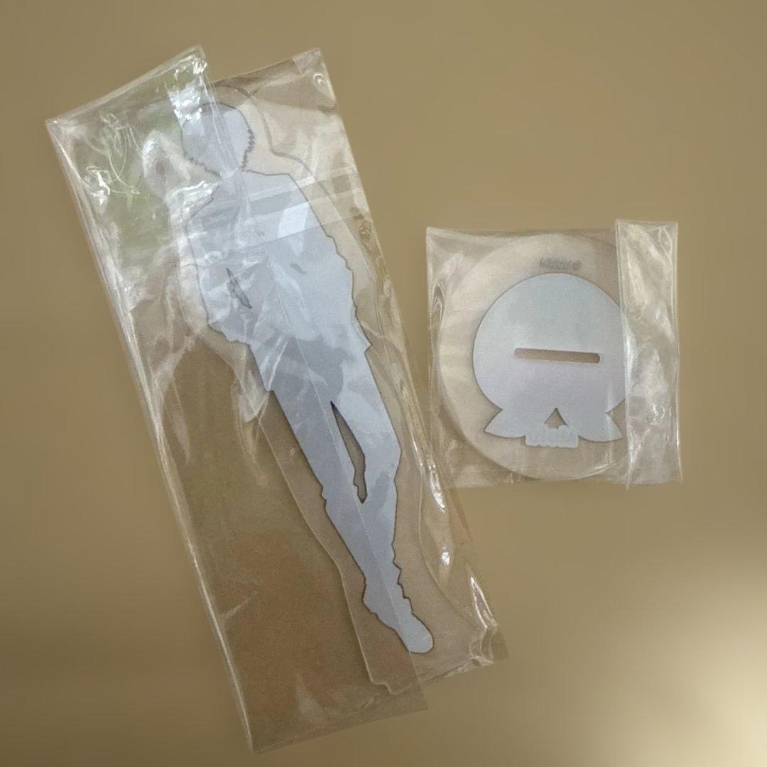 カラフルピーチ　グッズ　もふ　アクリルスタンド　しまむら　初期