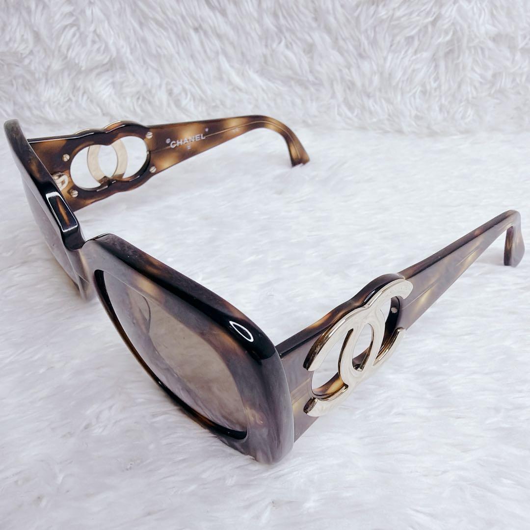 小物 CHANEL archive sunglasses big coco gold