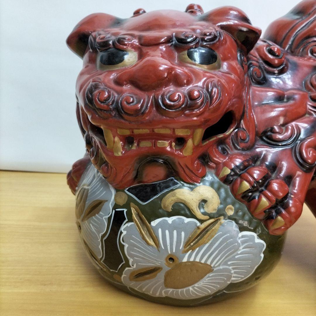 玉乗り獅子　シーサー 像