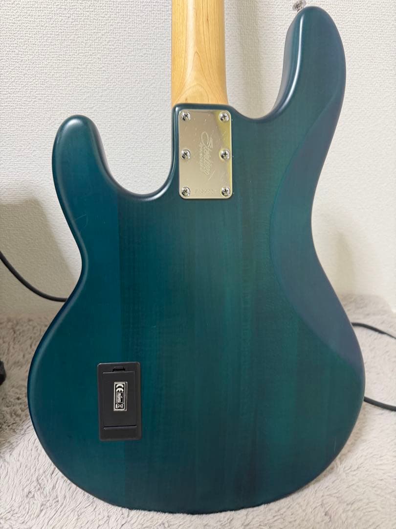 k*a様 Sterling by MUSIC MAN SUB Series ステ