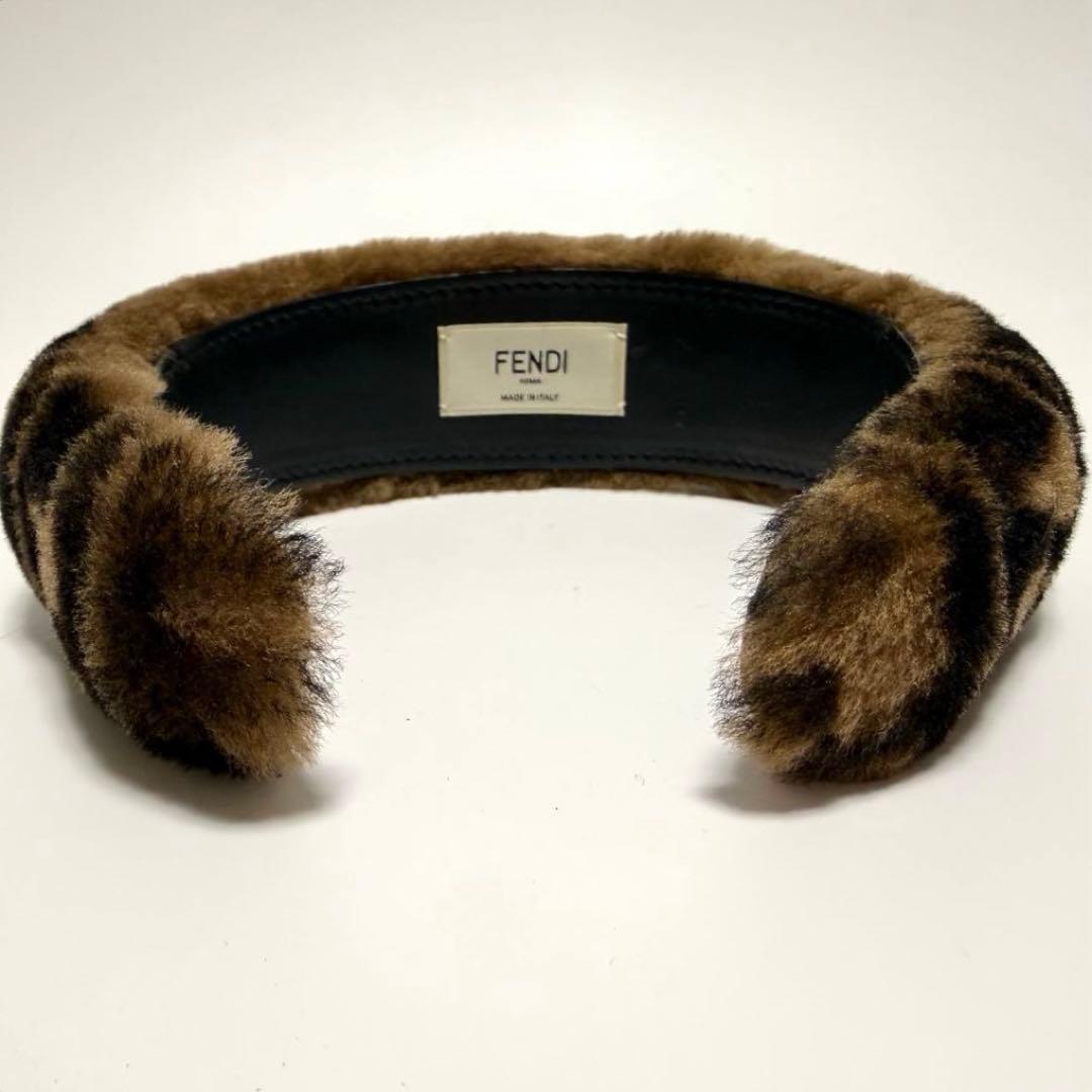FENDI ズッカ柄 ファー カチューシャ