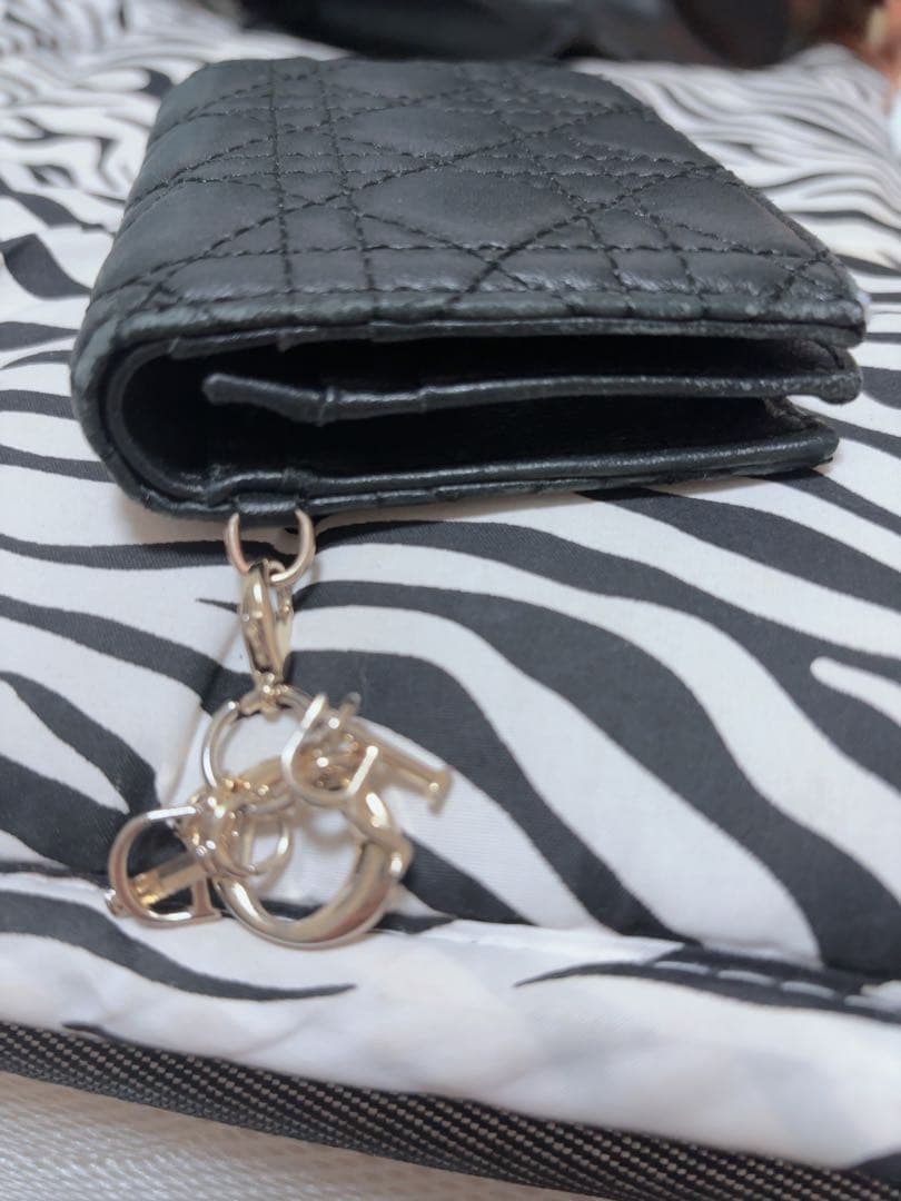 Dior 黒 キルティング 二つ折り財布 最終値下げ