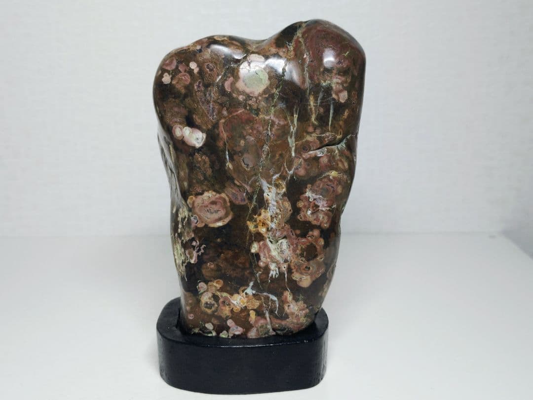 梅花石 1.1kg 紋石 花紋石 原石 鑑賞石 自然石 誕生石 鉱物 鉱石 水石