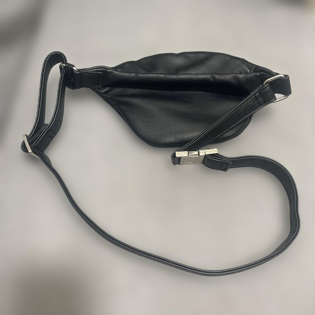 Vivienne Westwood ブラック ボディバッグ