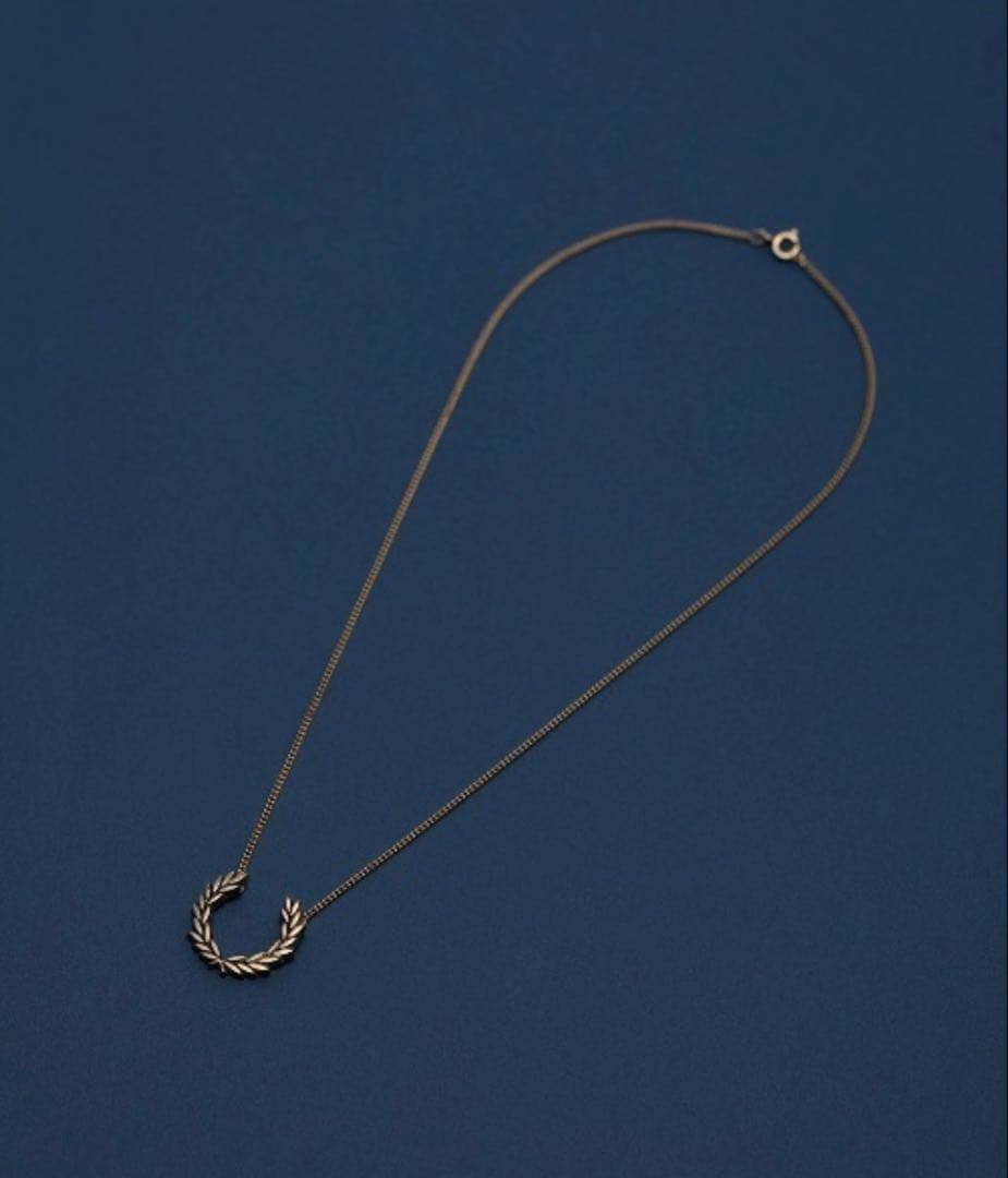アクセサリー FRED PERRY Laurel Wreath Necklac