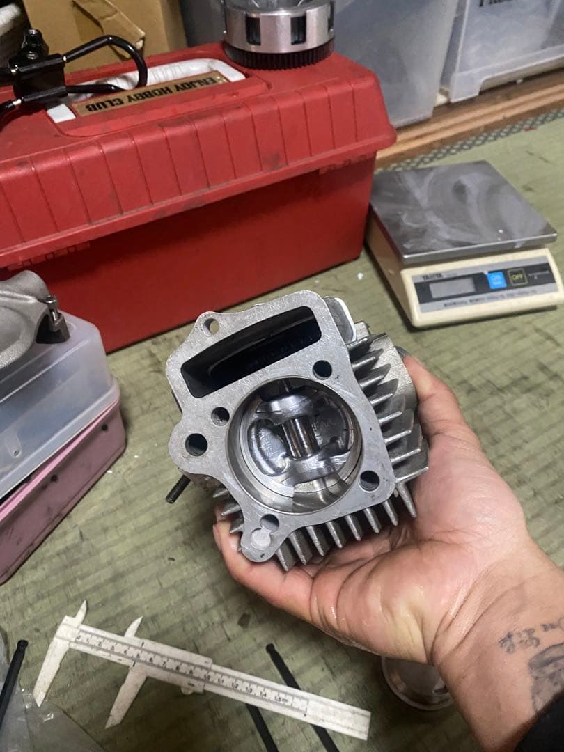 武川シリンダーヘッド106cc
