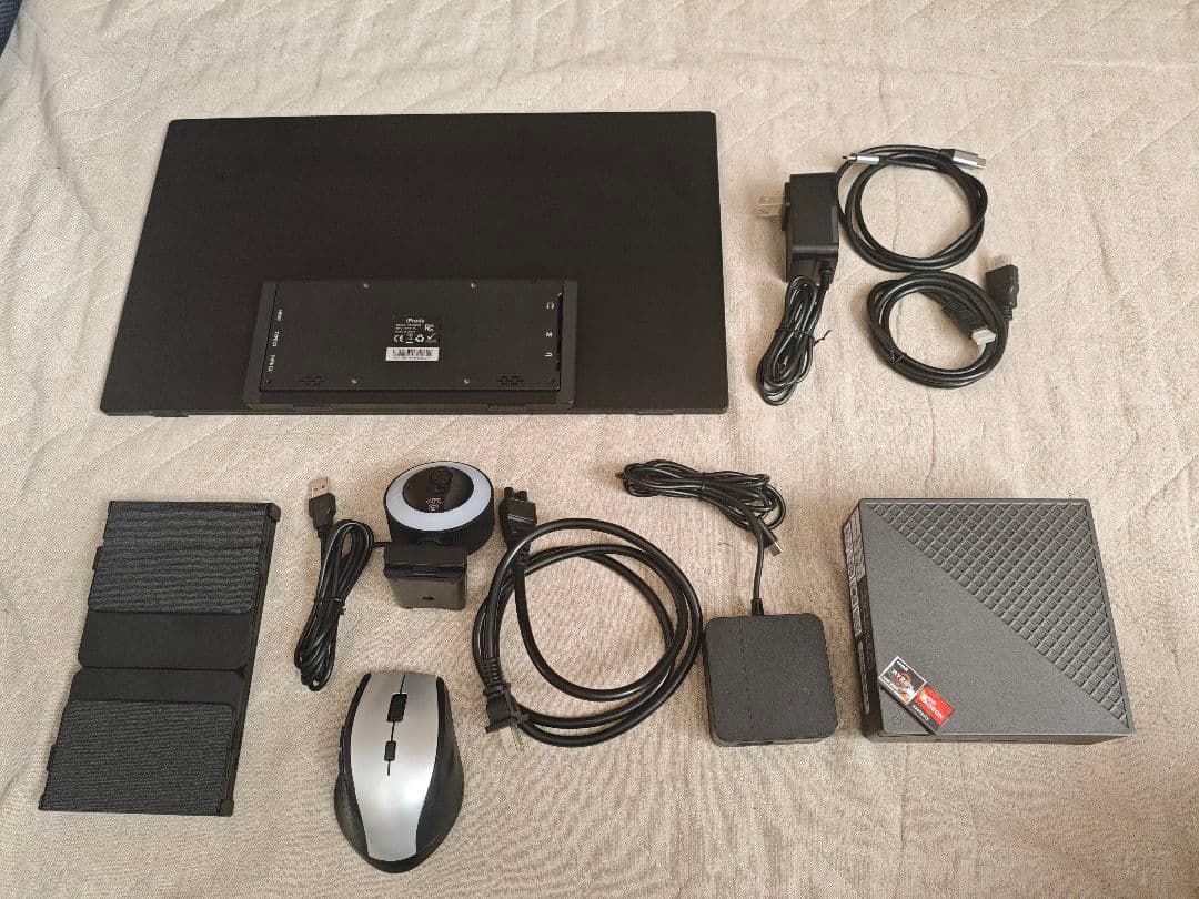 ミニPC SkyBarium MN58U 18.5インチモバイルモニター付