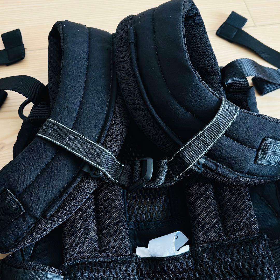 エアバギーベビーキャリアベーシックプラス　黒　美品　抱っこ紐　3way