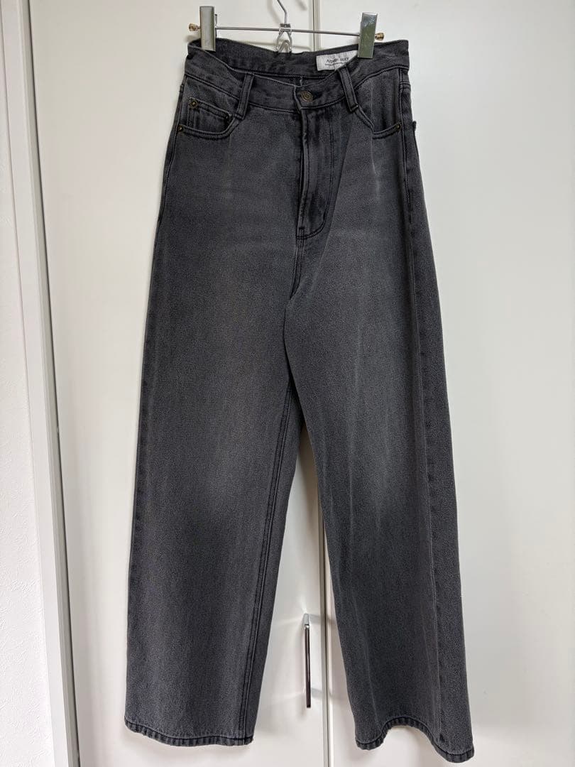 アルページュストーリー　ワイドデニムパンツ グレー