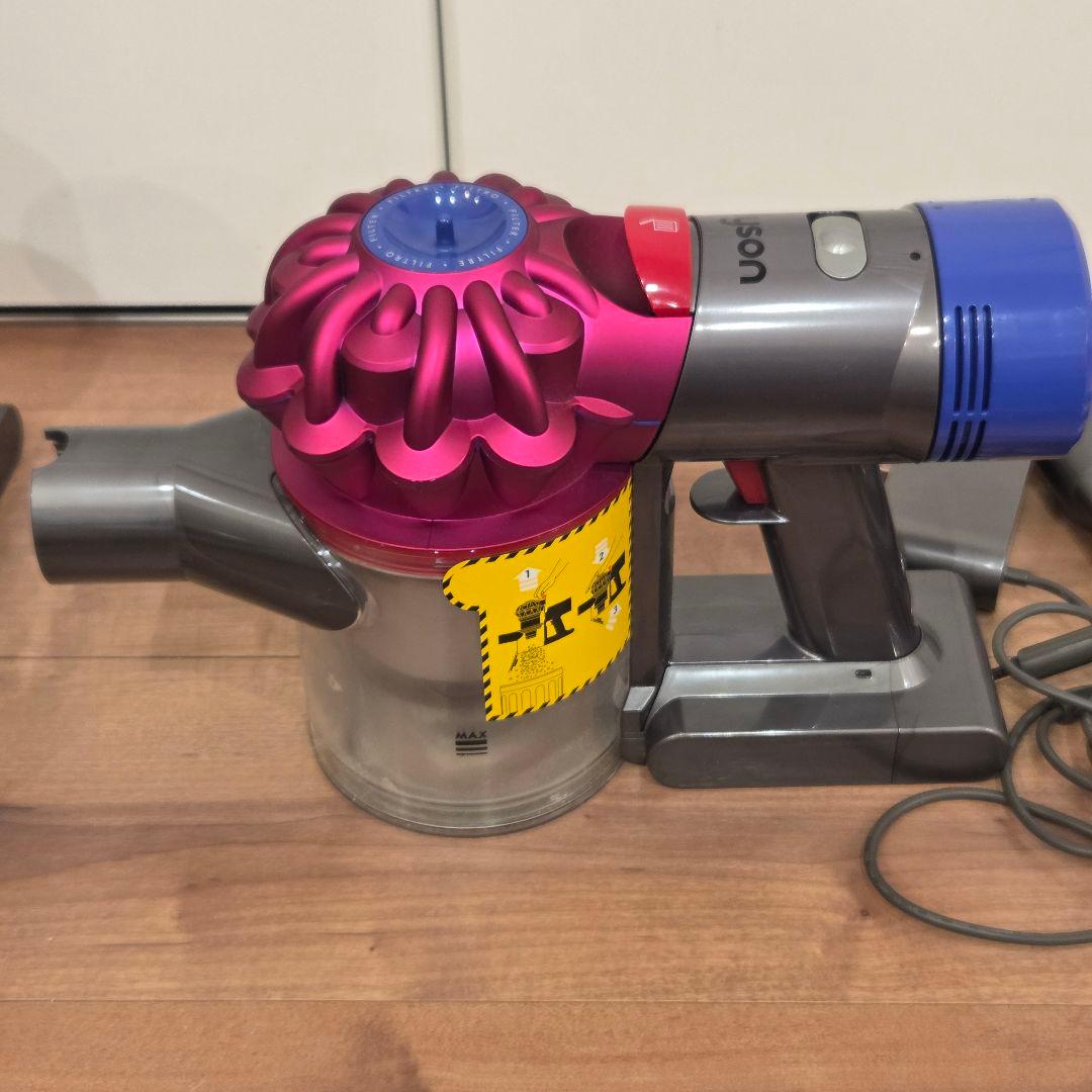 【限定格安】Dyson ダイソンSV11.SV10　掃除機 モーターブラシ2つ付