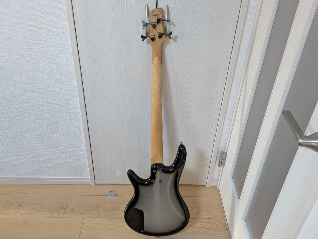 Ibanez Soundgear 4弦エレキベース ブラック/グレー