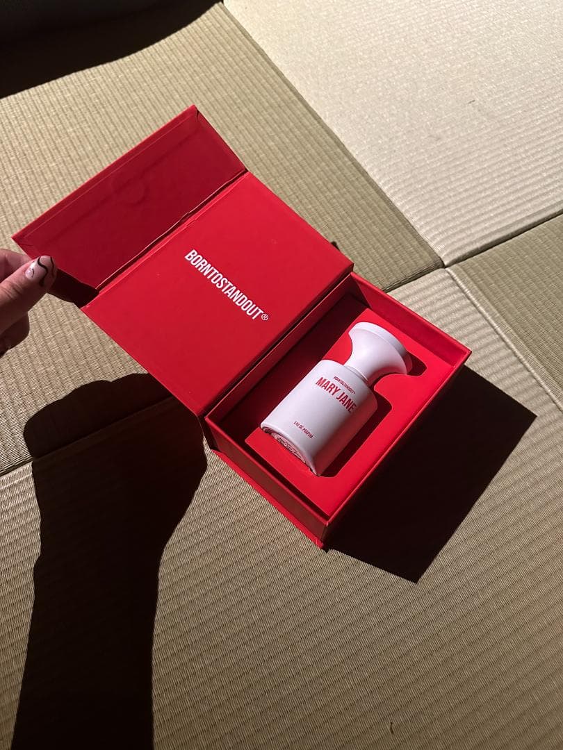 BORNTOSTANDOUT PARFUM 香水 メアリージェーン