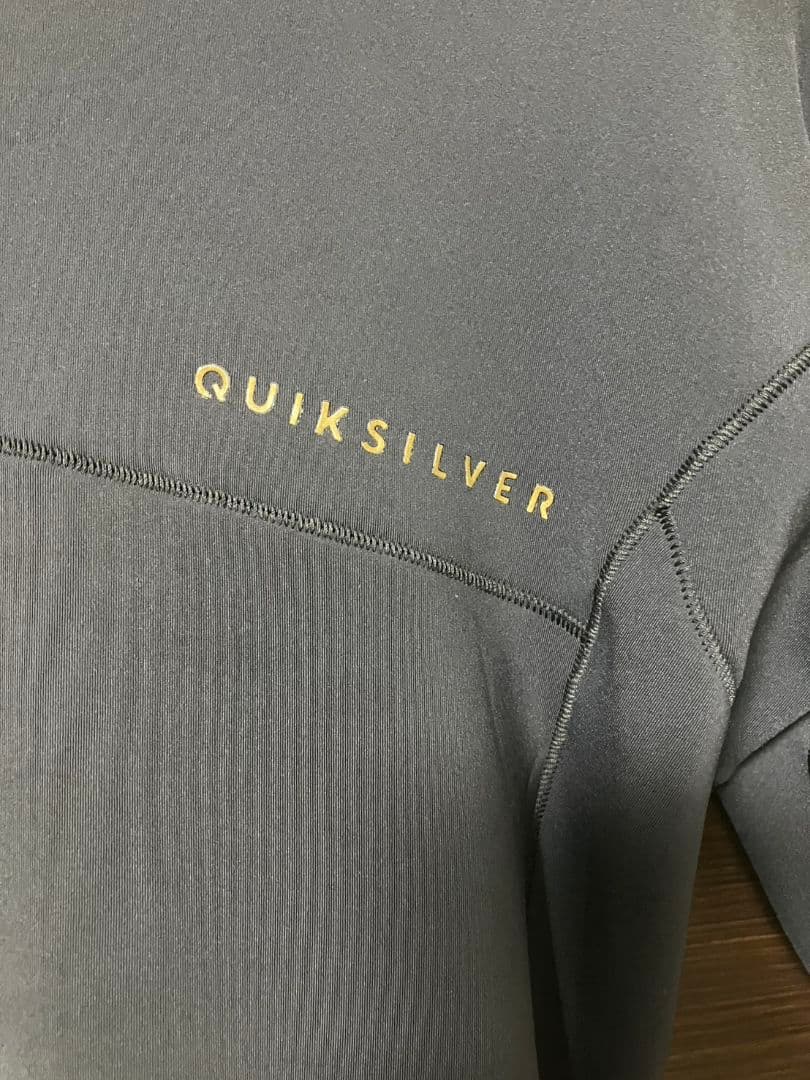 QUIKSILVER ブラック 長袖 タッパー