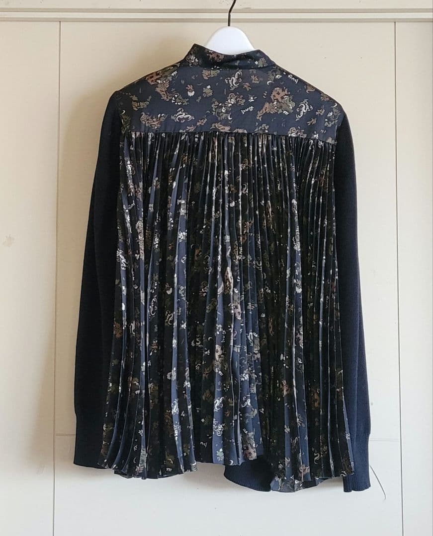 sacai 21AW 美品 53,000円程 バックプリーツ カーディガン