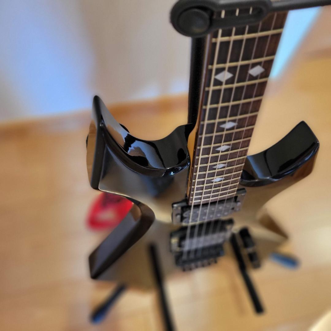 Samick メタル用　変形エレキギター　調整済み　ストラップ付き