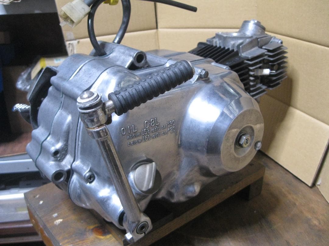 ホンダダックス 6V４速エンジン