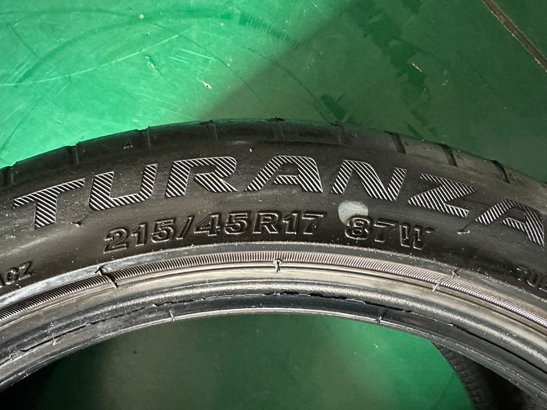 ブリヂストン　215/45R17 TURANZA T002 2本セット